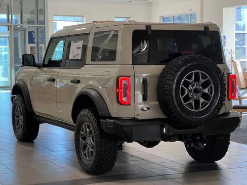 Used 2025 Ford Bronco Badlands image 37