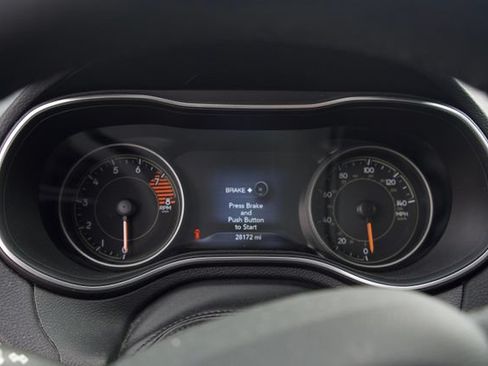 Used 2022 Jeep Cherokee Limited AWD/4WD image 25