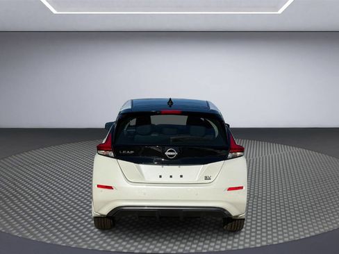 Used 2024 Nissan Leaf SV Plus image 6