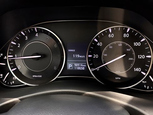 Used 2019 Nissan Armada SV w/ Driver Package RWD image 15