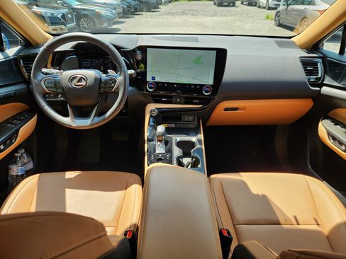 Used 2024 Lexus NX 350 AWD image 7