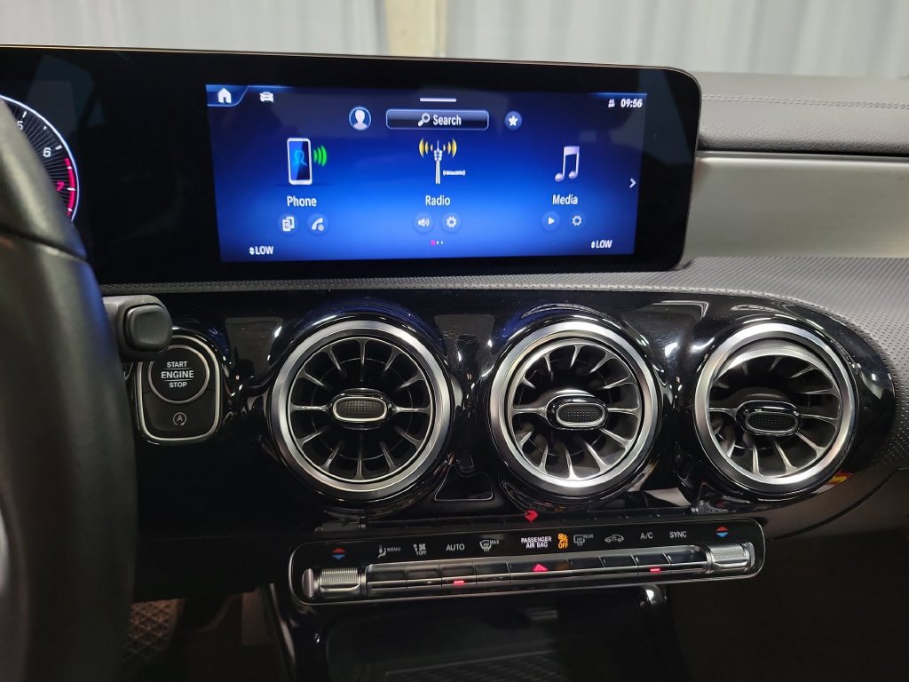 Used 2025 Mercedes-Benz CLA 250 4MATIC image 18