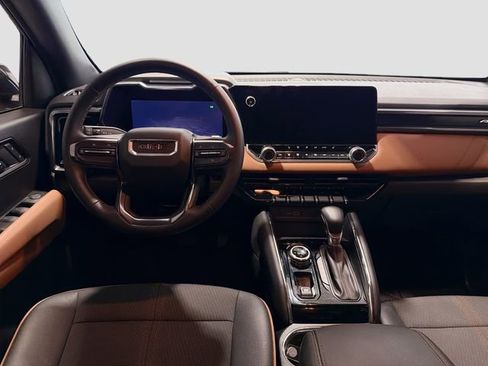 Used 2024 GMC Canyon AT4 w/ Canyon Safety Plus Package image 21