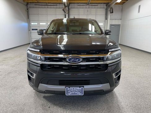 Used 2024 Ford Expedition Max Limited AWD/4WD image 7