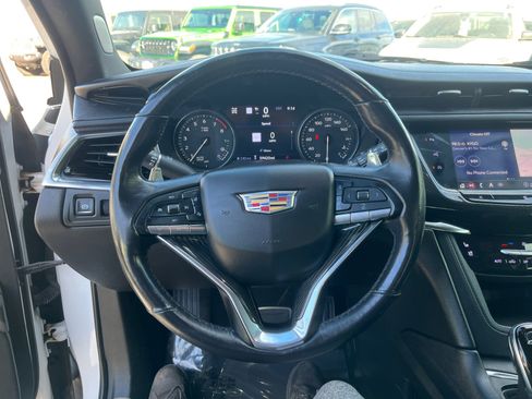 Used 2020 Cadillac XT6 Sport image 9