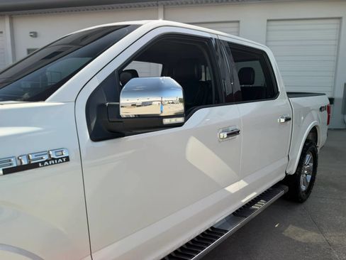 Used 2019 Ford F150 Lariat w/ Equipment Group 502A Luxury AWD/4WD image 17