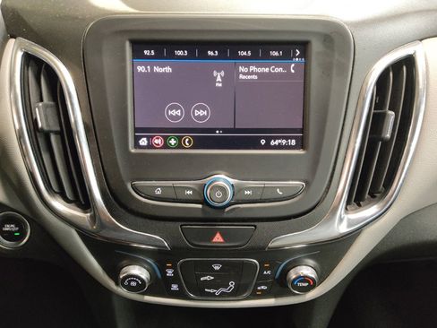 Used 2020 Chevrolet Equinox LS FWD image 25