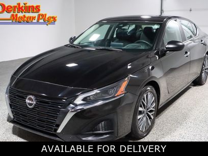Used 2024 Nissan Altima 2.5 SV