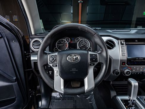 Used 2015 Toyota Tundra Platinum AWD/4WD image 19