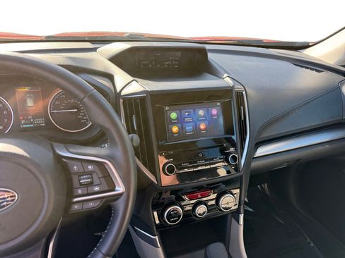 Used 2023 Subaru Forester Premium image 12