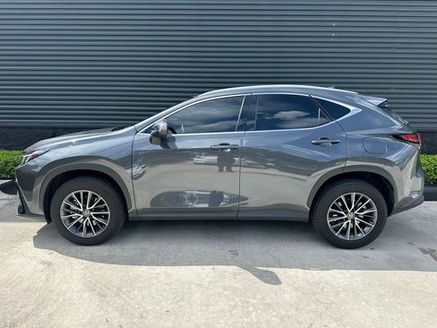 Used 2025 Lexus NX 250 FWD w/ Accessory Package (Z1) image 2