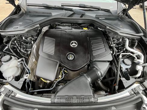 Used 2024 Mercedes-Benz GLC 300 image 32