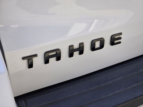 Used 2018 Chevrolet Tahoe LT w/ RST Edition image 20