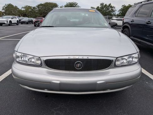Used 2003 Buick Century Custom FWD image 2
