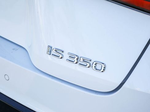 Used 2022 Lexus IS 350 F Sport image 9