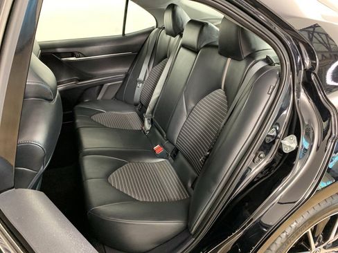 Used 2023 Toyota Camry SE image 26