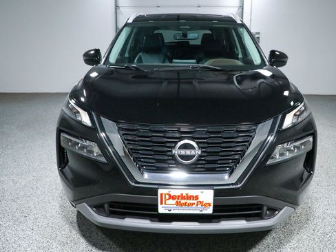 Used 2023 Nissan Rogue SV w/ SV Premium B Package FWD image 4