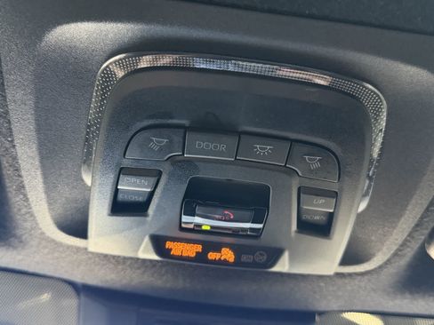 Used 2025 Toyota Corolla XSE FWD image 18