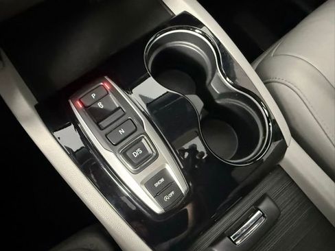 Used 2022 Honda Pilot Touring image 24