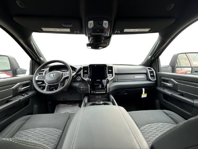 New 2026 RAM 3500 Big Horn AWD/4WD image 22
