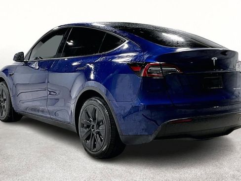 Used 2024 Tesla Model Y Long Range image 15