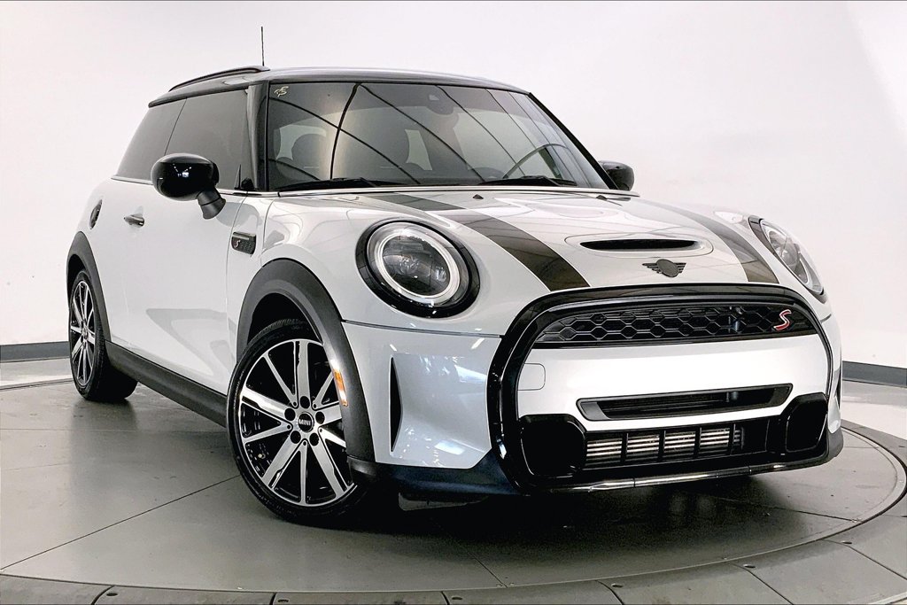 Certified 2023 MINI Cooper S FWD image 32