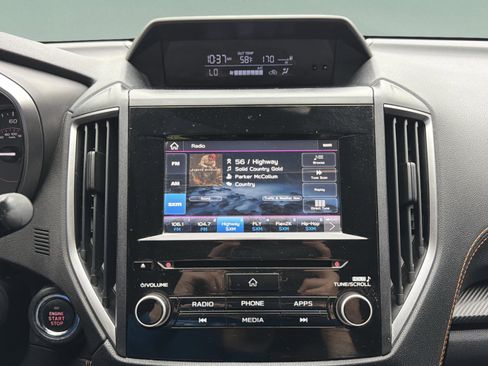 Used 2021 Subaru Crosstrek 2.0i Premium w/ Moonroof Package AWD/4WD image 16
