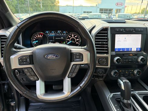 Used 2019 Ford F150 Platinum w/ Equipment Group 701A Luxury AWD/4WD image 21
