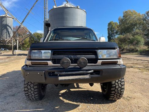 Used 1992 Toyota Land Cruiser AWD/4WD image 2