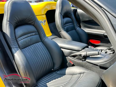 Used 2003 Chevrolet Corvette Convertible w/ Preferred Equipment Group1 image 33