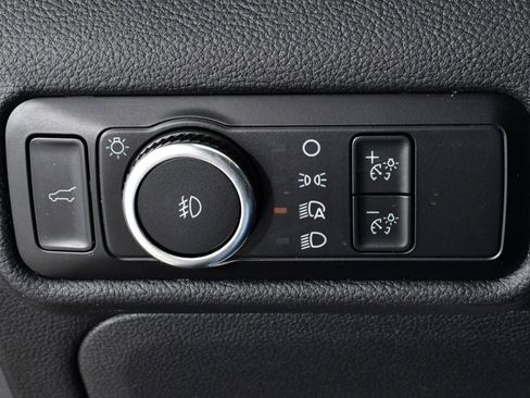 Used 2023 Ford Explorer XLT w/ Equipment Group 202A image 32