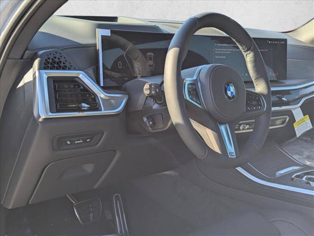 Used 2026 BMW X5 sDrive40i w/ M Sport Package RWD image 3