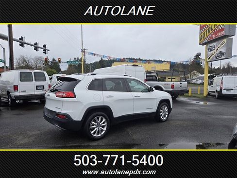 Used 2017 Jeep Cherokee Limited image 5