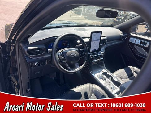 Used 2022 Ford Explorer Platinum w/ Equipment Group 601A image 22