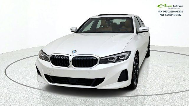 Used 2025 BMW 330i Sedan RWD image 3