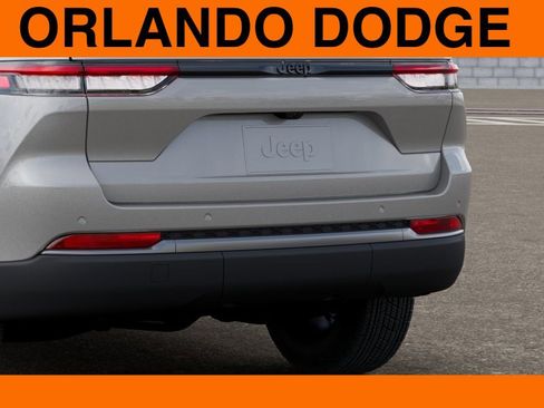 New 2026 Jeep Grand Cherokee Altitude RWD image 13