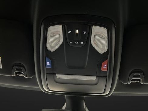 Used 2023 RAM 2500 Big Horn w/ Night Edition image 25