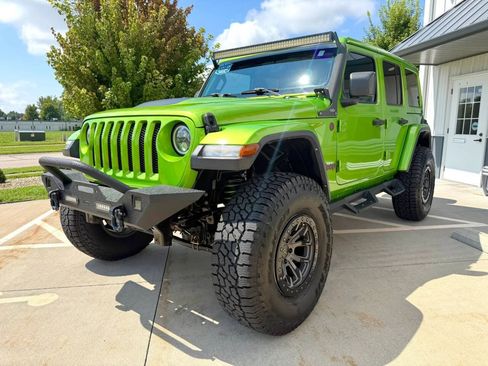 Used 2018 Jeep Wrangler Unlimited Rubicon AWD/4WD image 8
