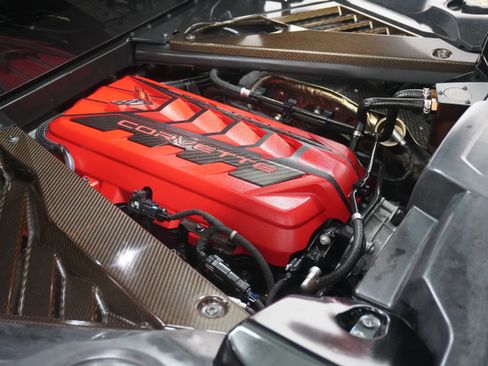 Used 2020 Chevrolet Corvette Stingray Premium Cpe w/ 3LT Preferred Equipment Group RWD image 37