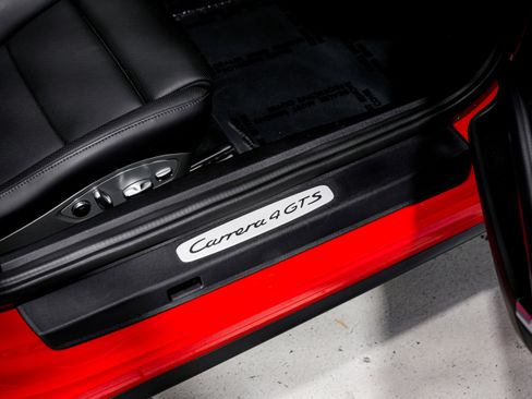 Used 2015 Porsche 911 Carrera 4 GTS w/ Bose Audio Package image 27