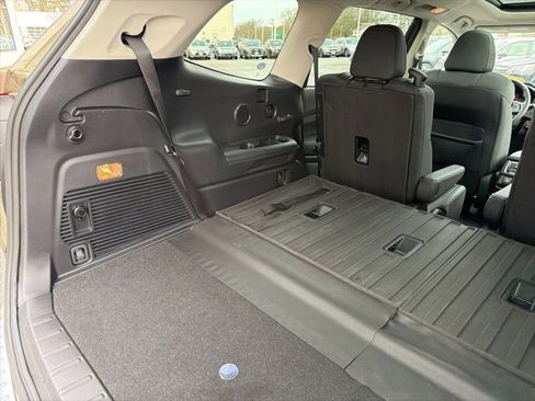 Used 2023 Subaru Ascent Touring image 34