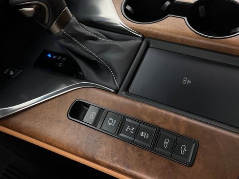 Used 2024 Lexus LX 600 4WD w/ Appearance Package image 21