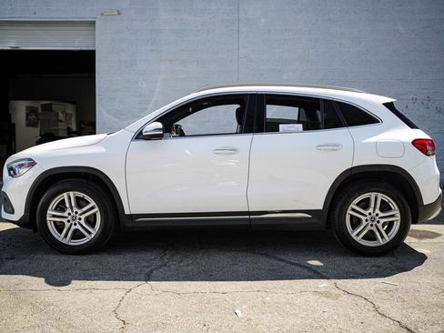 Used 2022 Mercedes-Benz GLA 250 4MATIC image 9