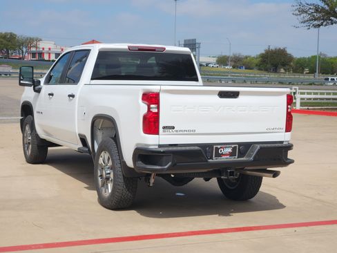 New 2026 Chevrolet Silverado 2500 Custom image 3