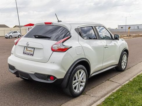 Used 2016 Nissan Juke SV w/ Technology Package FWD image 5
