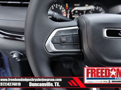 New 2026 Jeep Compass Latitude image 24