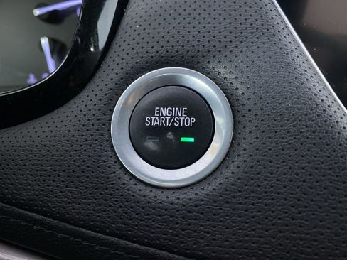 Certified 2018 Cadillac XT5 Premium Luxury image 9