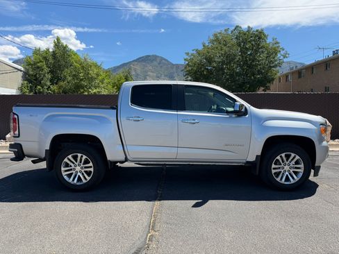 Used 2016 GMC Canyon SLT w/ Driver Alert Package AWD/4WD image 2