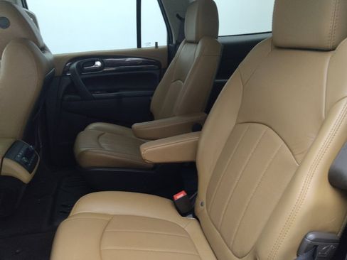 Used 2017 Buick Enclave Premium w/ Experience Buick Package FWD image 18