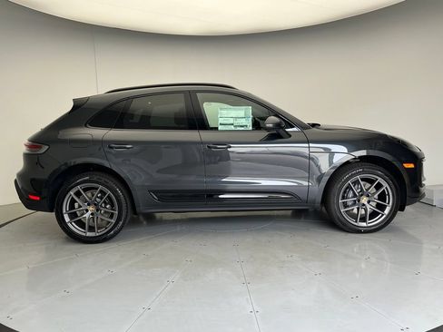 Used 2026 Porsche Macan AWD/4WD image 23